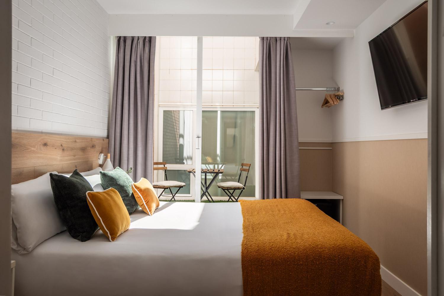 เฮาส์ บาย พิลโลว์ Hotel บาร์เซโลนา ภายนอก รูปภาพ