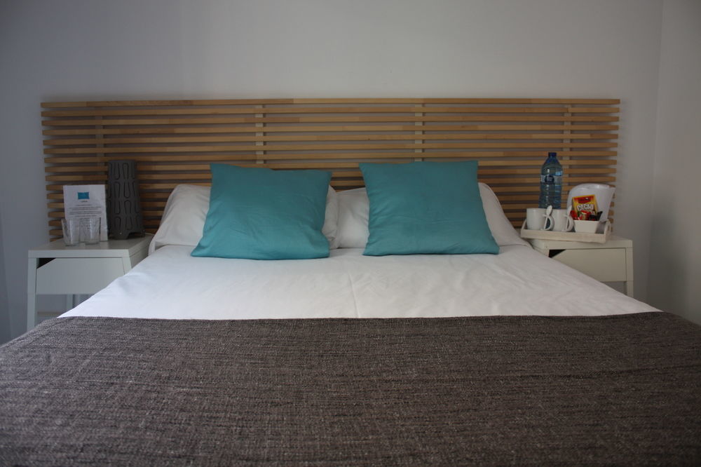 เฮาส์ บาย พิลโลว์ Hotel บาร์เซโลนา ภายนอก รูปภาพ